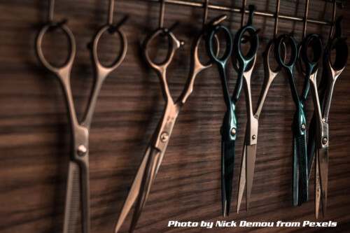 scissors hanging